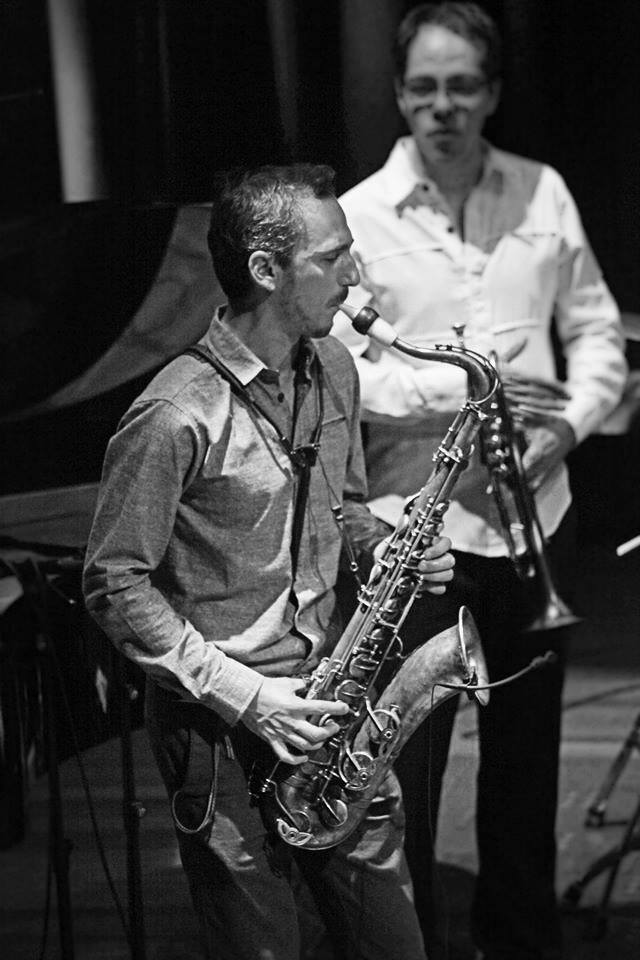 Alex Simu plays tenor sax with SYOS mouthpiece